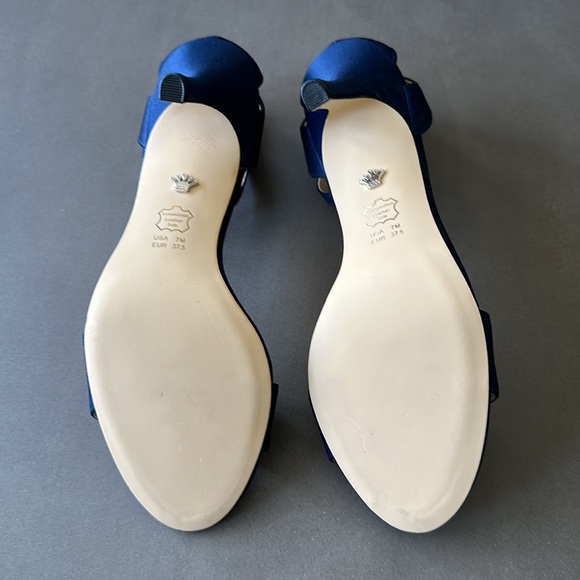 Navy blue satin heels by Nina - Picture 4 of 5